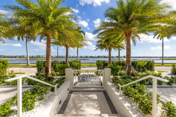 West Palm Beach, FL 33401,2415 S Flagler DR