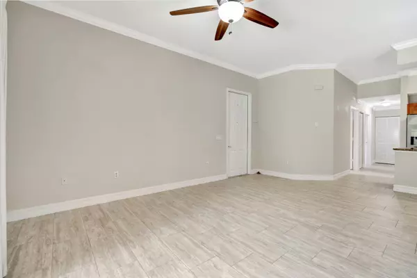 Stuart, FL 34994,40 SE Sedona CIR 104