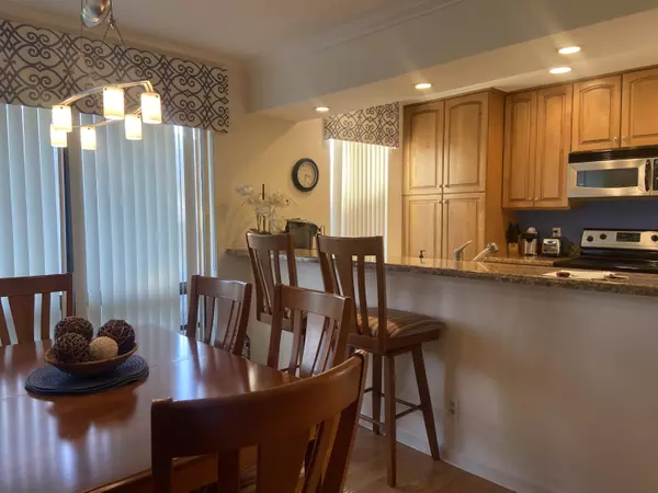 Palm Beach Gardens, FL 33418,428 S Brackenwood LN