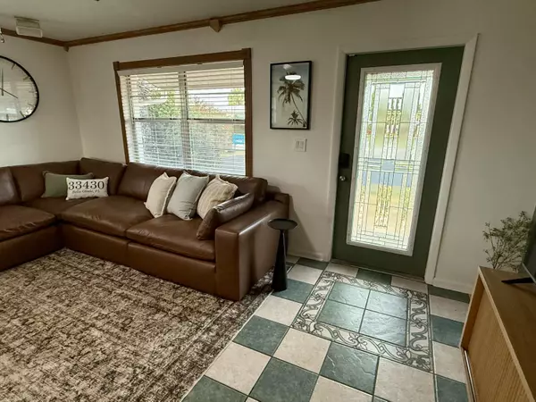 Belle Glade, FL 33430,1240 Stillwell RD