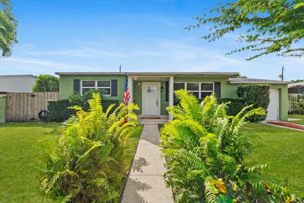 West Palm Beach, FL 33405,320 Summa ST