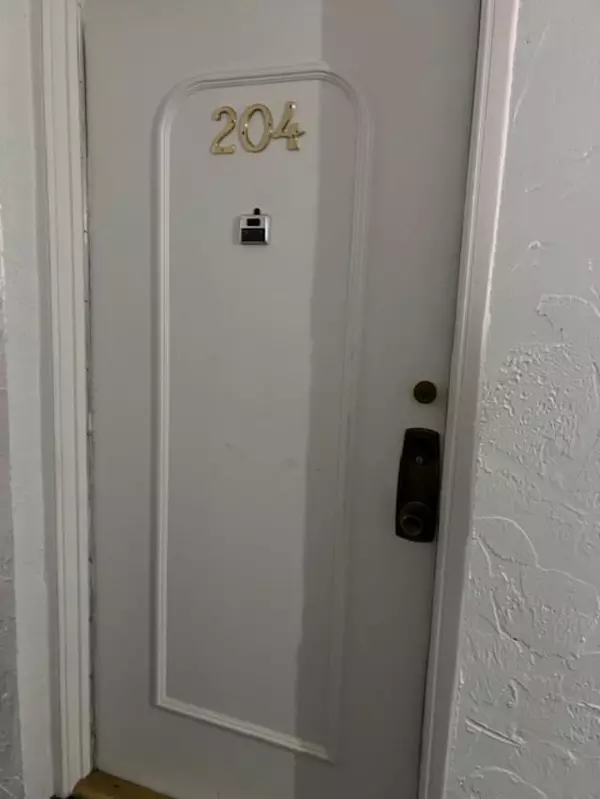 Margate, FL 33068,5681 SW SW 2nd CT 204