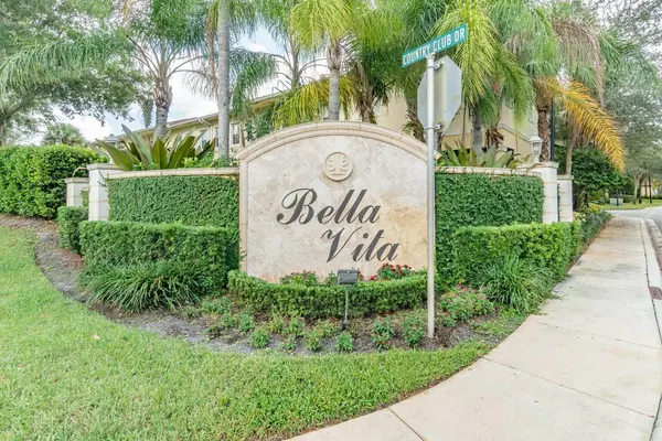 Royal Palm Beach, FL 33411,105 Via Aurelia