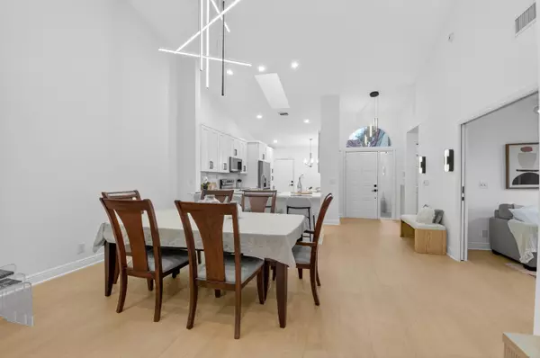 Boynton Beach, FL 33437,7087 Summer Tree DR