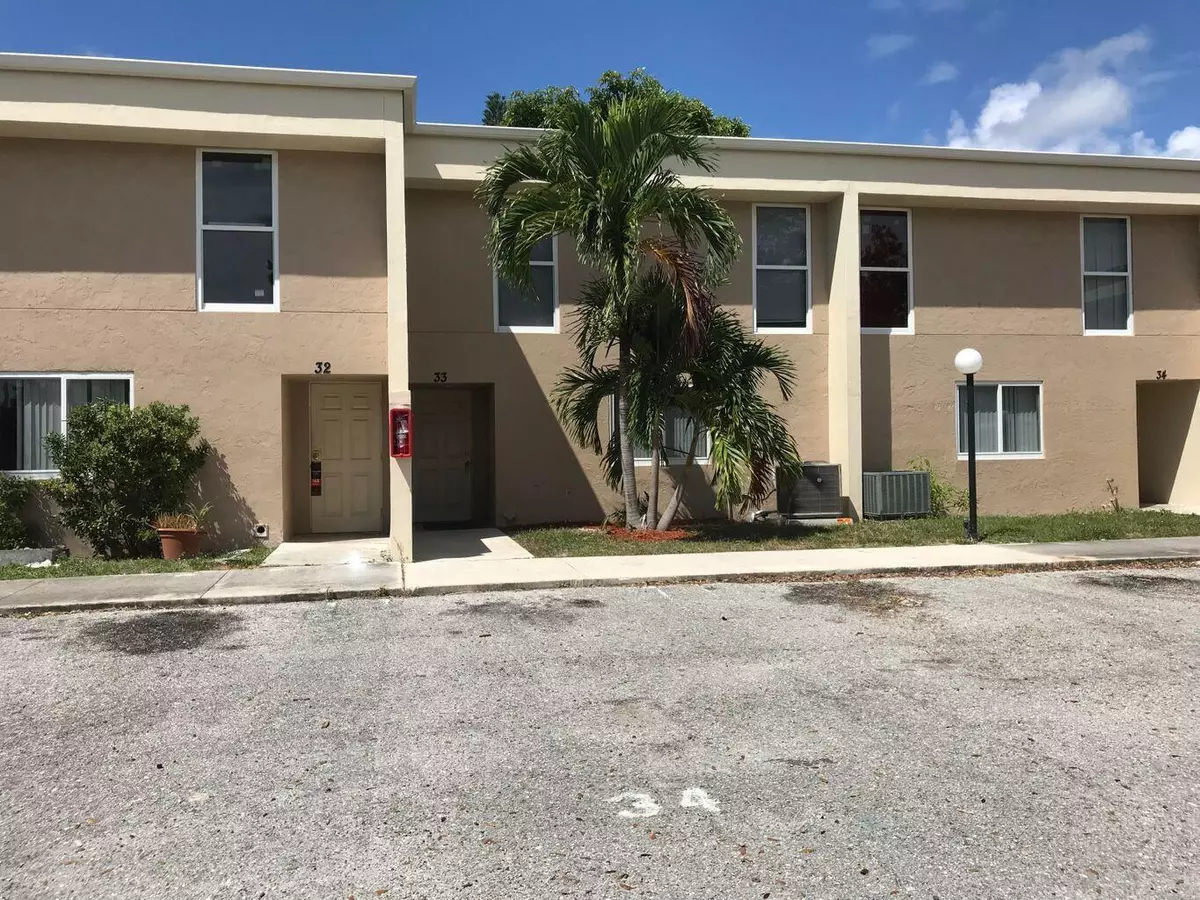 West Palm Beach, FL 33405,2800 Georgia AVE 82