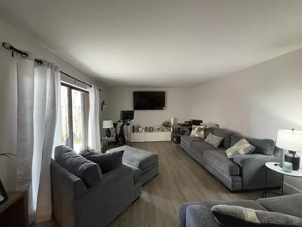 Palm Springs, FL 33461,303 Arabian RD