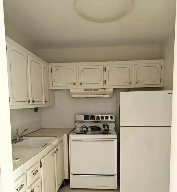 West Palm Beach, FL 33417,134 Camden F