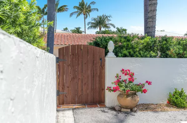 Ocean Ridge, FL 33435,11 Tropical DR 4