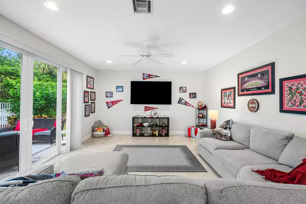 Delray Beach, FL 33445,4835 N Classical BLVD