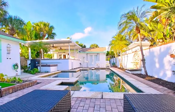 205 N 18th AVE, Lake Worth Beach, FL 33460