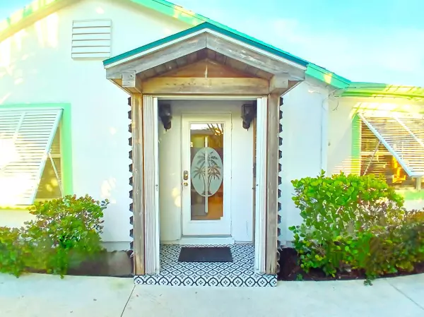 Lake Worth Beach, FL 33460,205 N 18th AVE