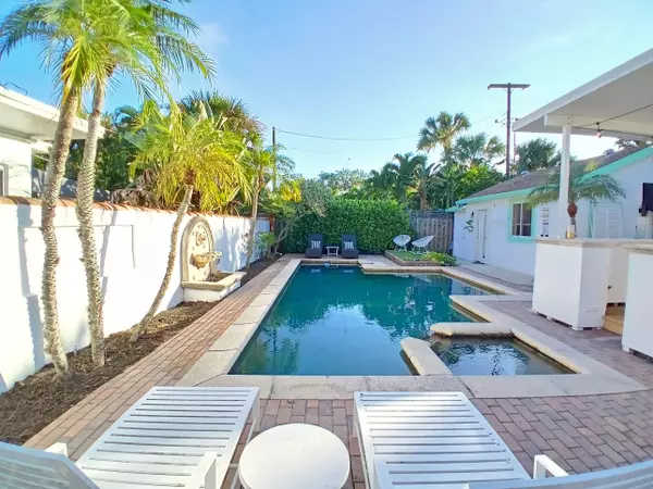 Lake Worth Beach, FL 33460,205 N 18th AVE