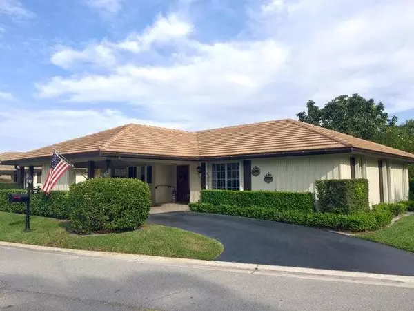 496 Forestview DR, Atlantis, FL 33462