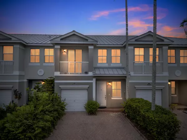 Royal Palm Beach, FL 33414,2216 Shoma DR