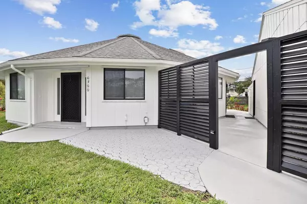 Stuart, FL 34997,6300 SE Phillips Bend AVE