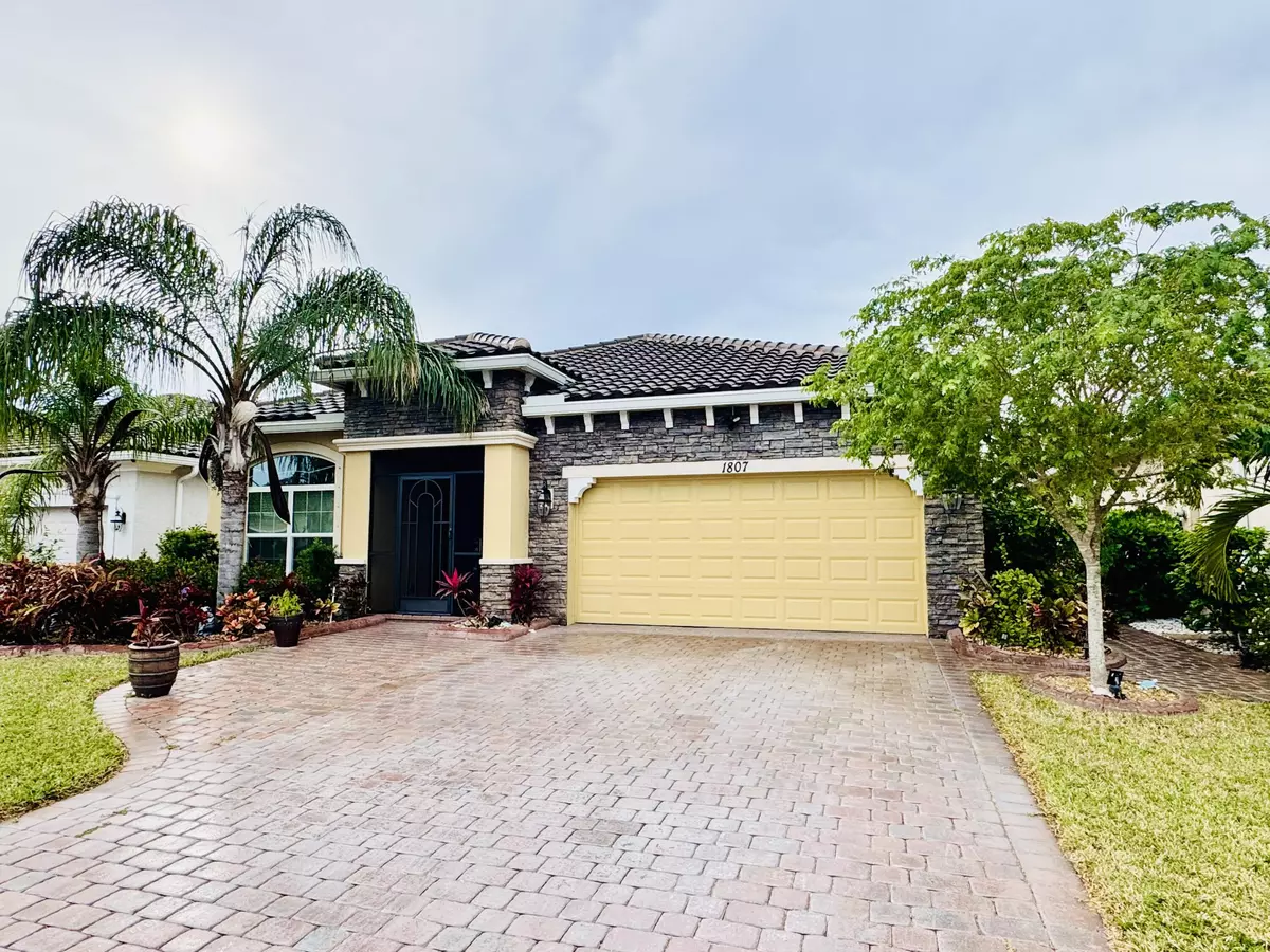 Vero Beach, FL 32968,1807 SW Berkshire CIR