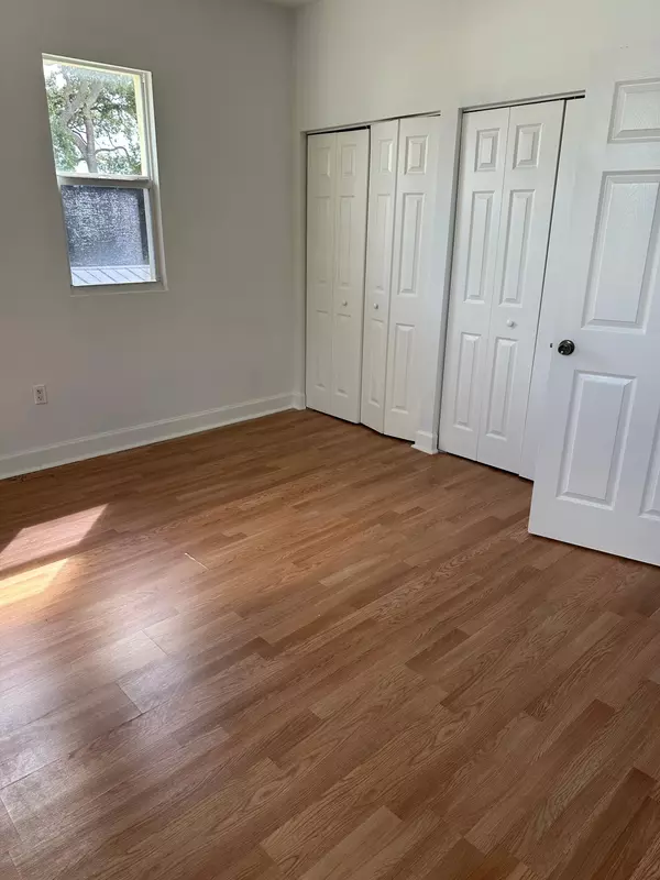 Lake Worth Beach, FL 33460,932 N Federal HWY