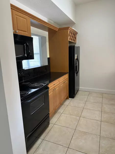 932 N Federal HWY, Lake Worth Beach, FL 33460