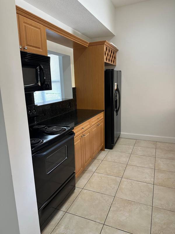 932 N Federal HWY, Lake Worth Beach, FL 33460