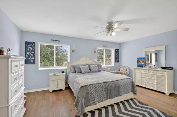 Lake Worth, FL 33463,6164 Willoughby CIR