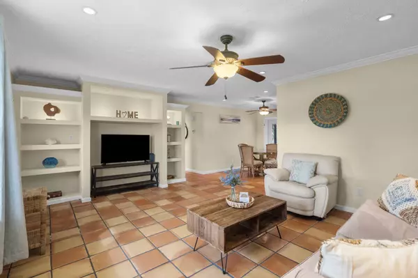 Port Saint Lucie, FL 34983,991 SE Walters TER