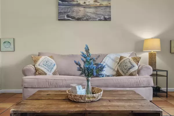 Port Saint Lucie, FL 34983,991 SE Walters TER