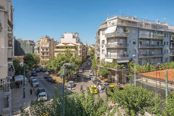 Out Of Country, 00000,33 Makriyanni