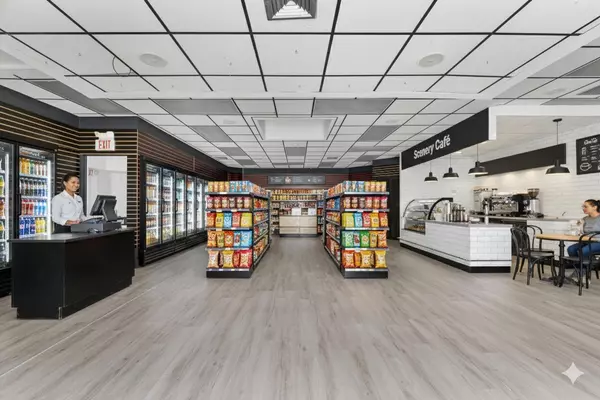 Lantana, FL 33462,888 E Coast AVE