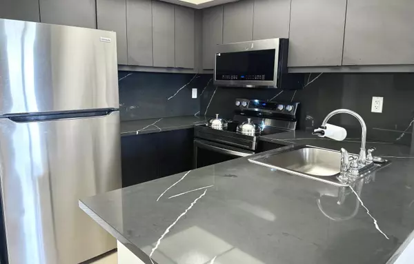 West Palm Beach, FL 33401,752 Executive Center DR 112