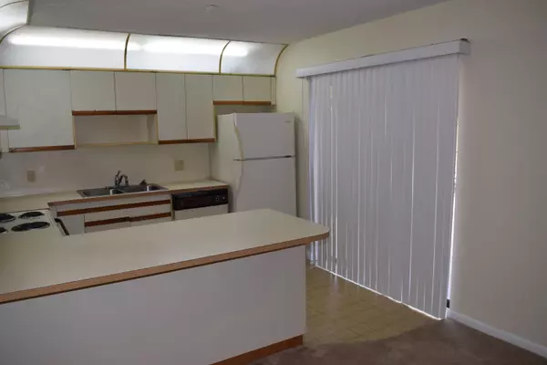 Stuart, FL 34997,5945 SE Windsong LN 907