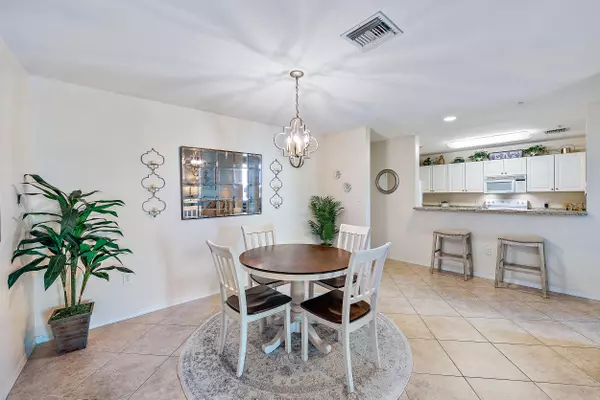 Jupiter, FL 33458,1200 Town Center DR 225