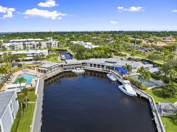 Stuart, FL 34994,1950 SW Palm City RD 6-105