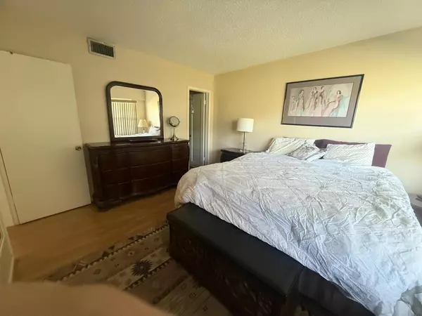 Boca Raton, FL 33434,35 Suffolk A 35