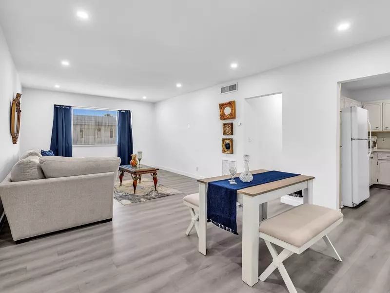 330 S Cypress RD 628, Pompano Beach, FL 33060