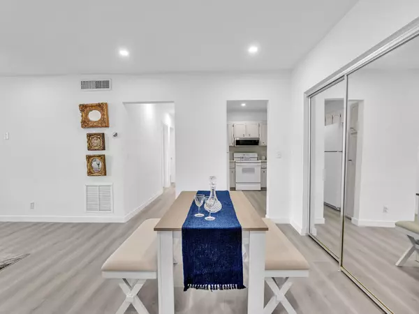 Pompano Beach, FL 33060,330 S Cypress RD 628