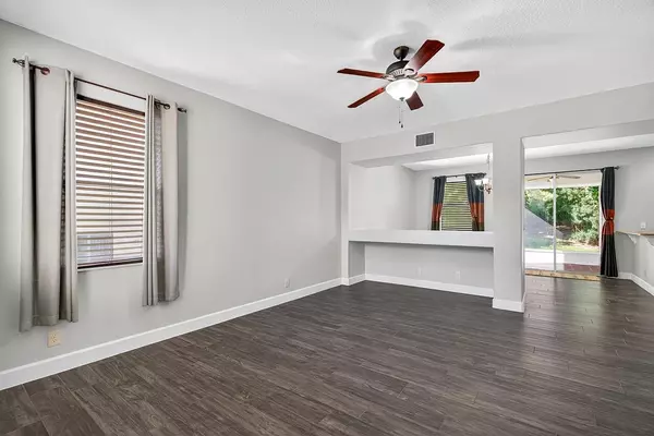 Vero Beach, FL 32968,689 Carriage Lake WAY