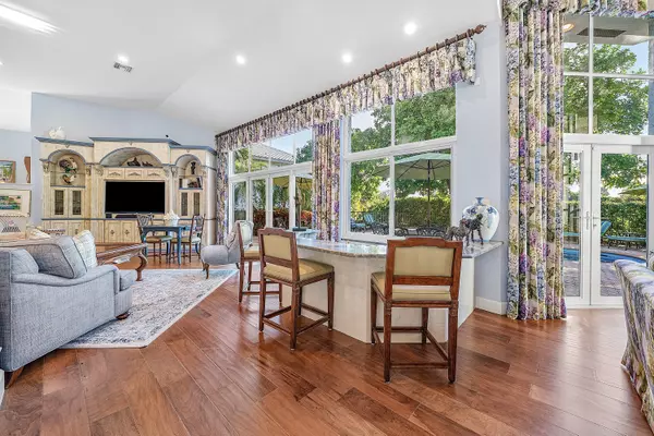 Boca Raton, FL 33496,17834 Deauville LN