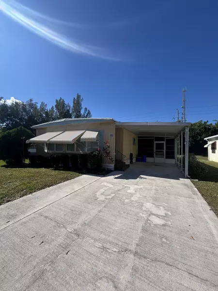 222 W W Caribbean, Port Saint Lucie, FL 34952