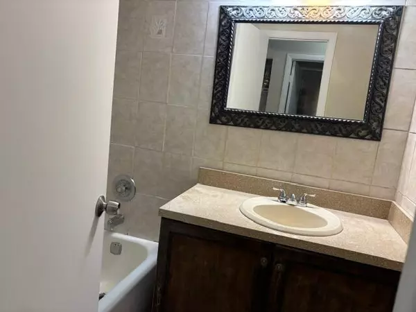 Margate, FL 33068,7591 SW 1st ST