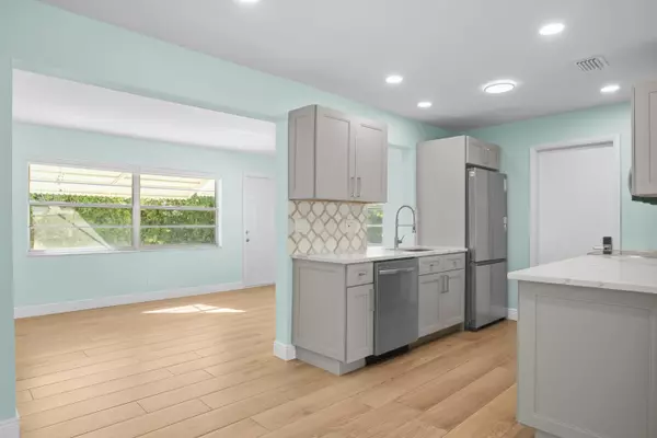 Boynton Beach, FL 33426,1308 SW 24th ST