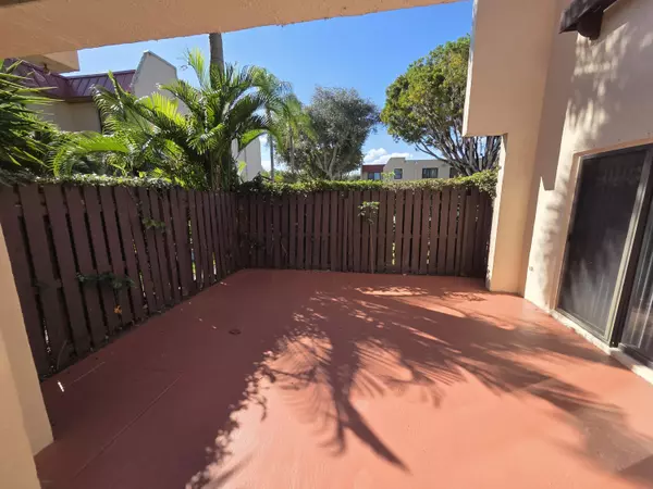 Greenacres, FL 33463,6274 Seven Springs BLVD D