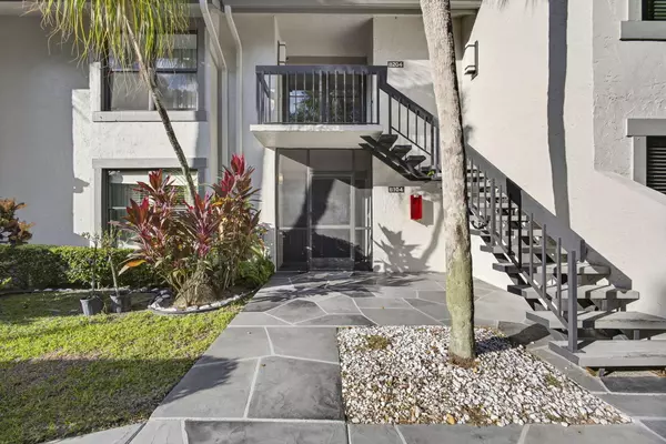 Wellington, FL 33414,11267 Pond View DR B104