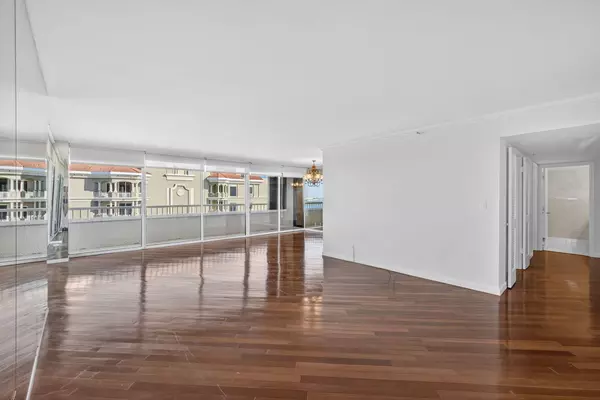 Riviera Beach, FL 33404,5280 N Ocean DR 14-D