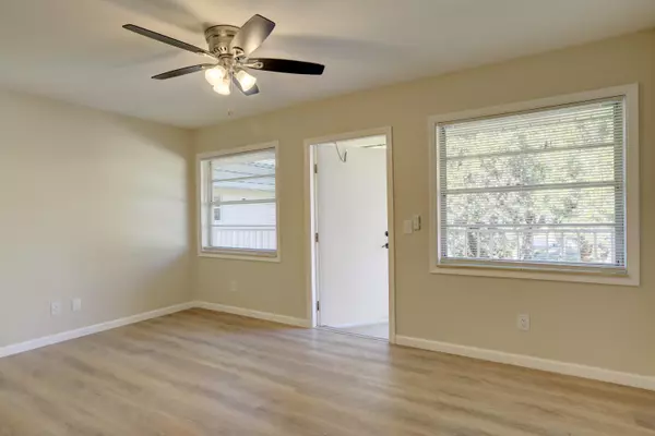 Vero Beach, FL 32962,6 Vista Gardens TRL 204