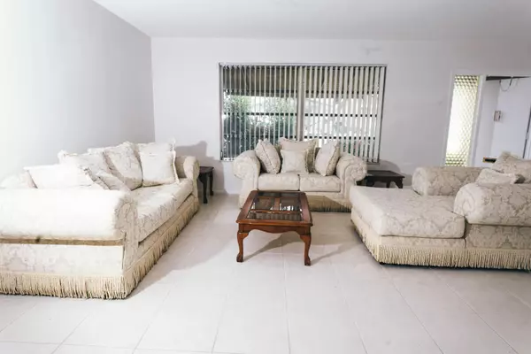 Tamarac, FL 33319,4941 NW 55th ST