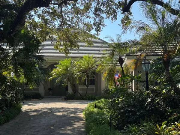 80 La Costa CT, Indian River Shores, FL 32963