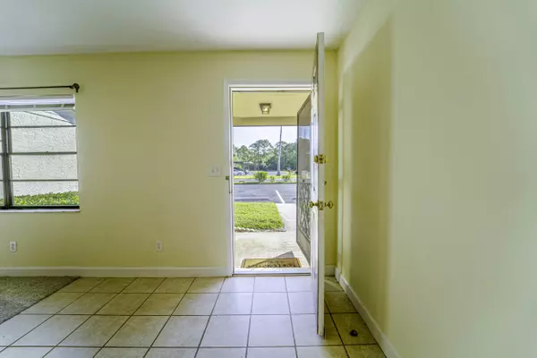 Fort Pierce, FL 34951,6020 Indrio RD 6