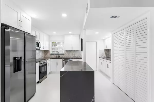 Singer Island, FL 33404,1030 Sugar Sands BLVD 167