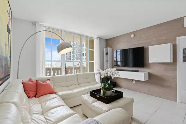 410 Evernia ST 502, West Palm Beach, FL 33401