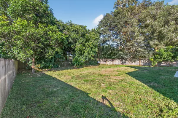 Delray Beach, FL 33484,5067 Sunrise BLVD